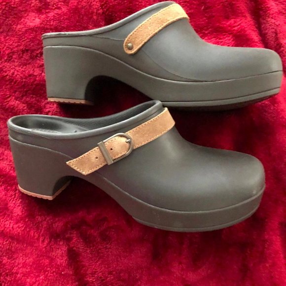 New Croc mules - Picture 1 of 3